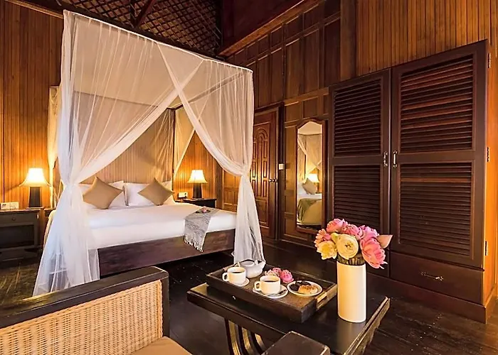 Wat Po House Hotel
