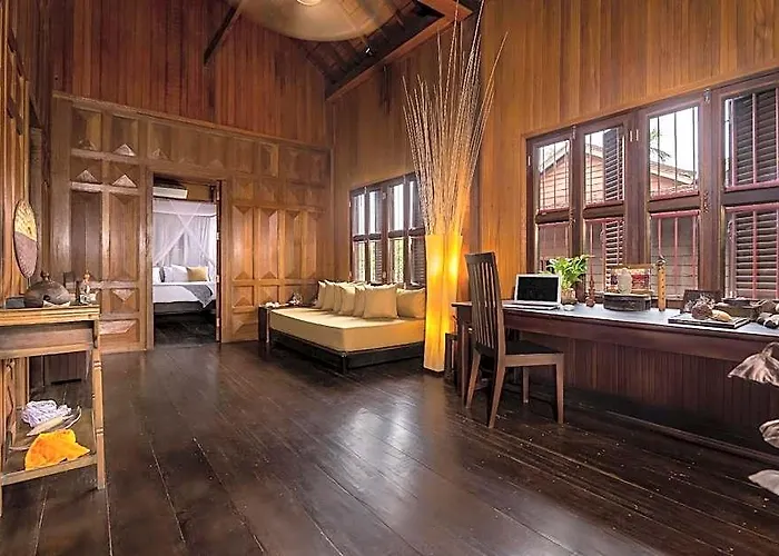 Wat Po House Hotel